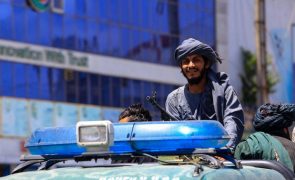 Talibãs destruiram num ano progresso e direitos construidos em vinte no Afeganistão - AI