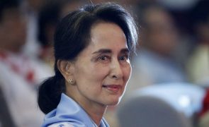 Aung San Suu Kyi condenada a mais seis anos de prisão