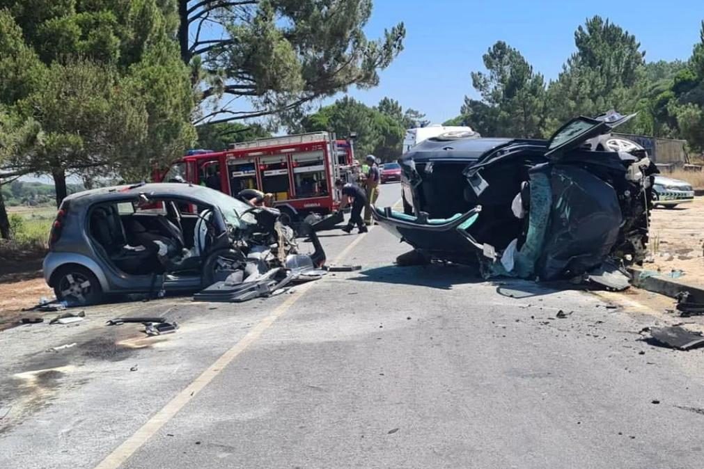 Um morto e dois feridos graves em colisão em Grândola