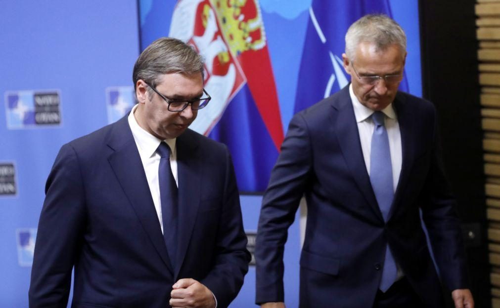 NATO atenta a tensões entre Belgrado e Pristina, Sérvia dizer querer paz