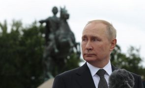 Putin avisa que próxima década será a mais “perigosa” desde a Segunda Guerra Mundial