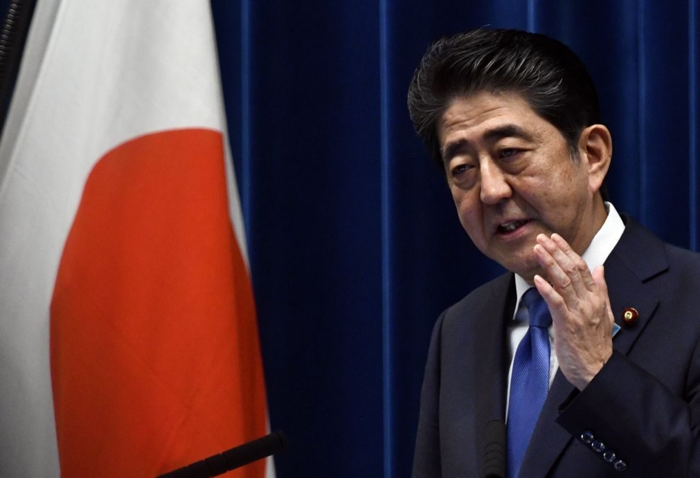 PM japonês dissolve câmara baixa do parlamento e convoca eleições antecipadas