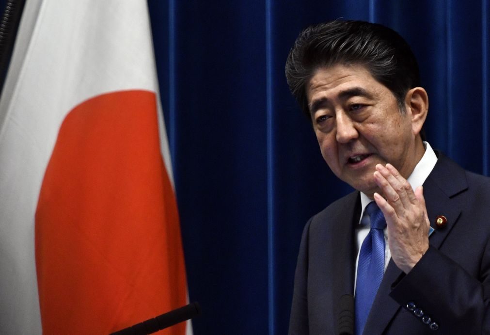PM japonês dissolve câmara baixa do parlamento e convoca eleições antecipadas