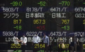 Bolsa de Tóquio abre a perder 1,09%
