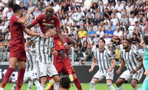 Roma, de Mourinho e Patrício, 'empata' Juventus e segue no topo da 'Serie A'