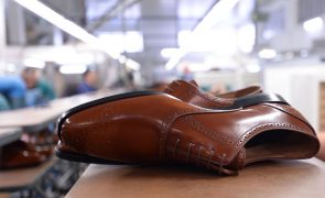 Exportações de calçado português com 