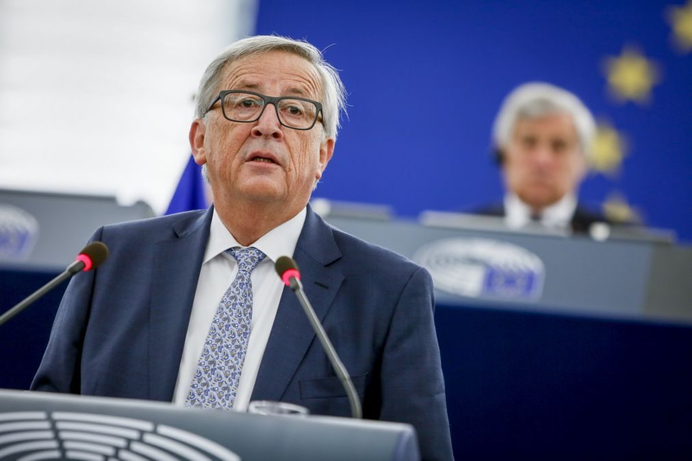 Brexit: Progressos suficientes até final de outubro só por