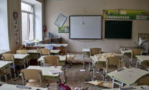Milhares de escolas destruídas na Ucrânia e insegurança marcam início do ano escolar -- UNICEF