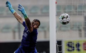 FC Porto contrata guarda-redes Samuel Portugal ao Portimonense