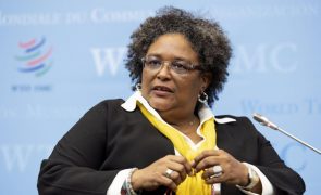 PM de Barbados pede ligações aéreas diretas entre África e Caraíbas