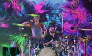 Dois detidos por especulação de bilhetes para concerto dos Coldplay