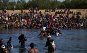Oito migrantes encontrado mortos no Rio Grande