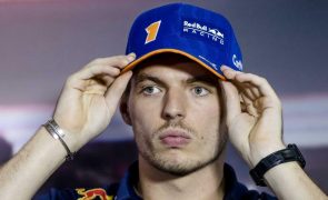 Piloto de F1 Max Verstappen conquista 'pole position' em casa