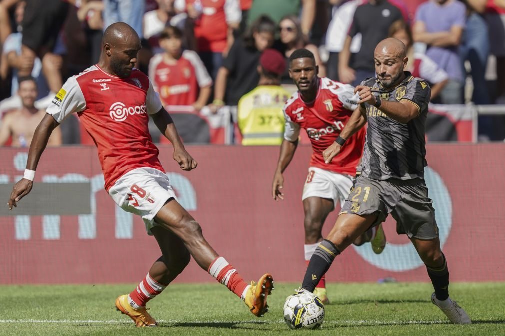 Sporting de Braga vence Vitória de Guimarães com golo de Tormena aos 90+8