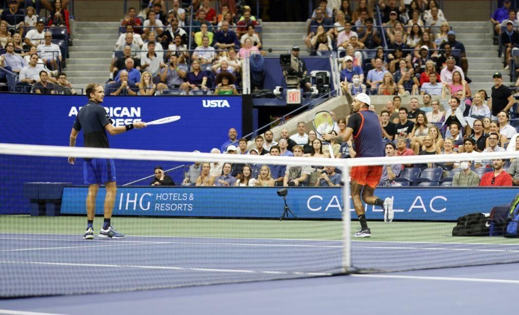 Nick Kyrgios derrota número um mundial Medvedev no US Open