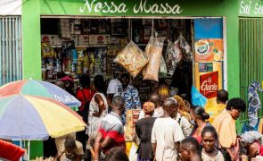 Autoridade económica angolana nega subida significativa de preços de bens da cesta básica