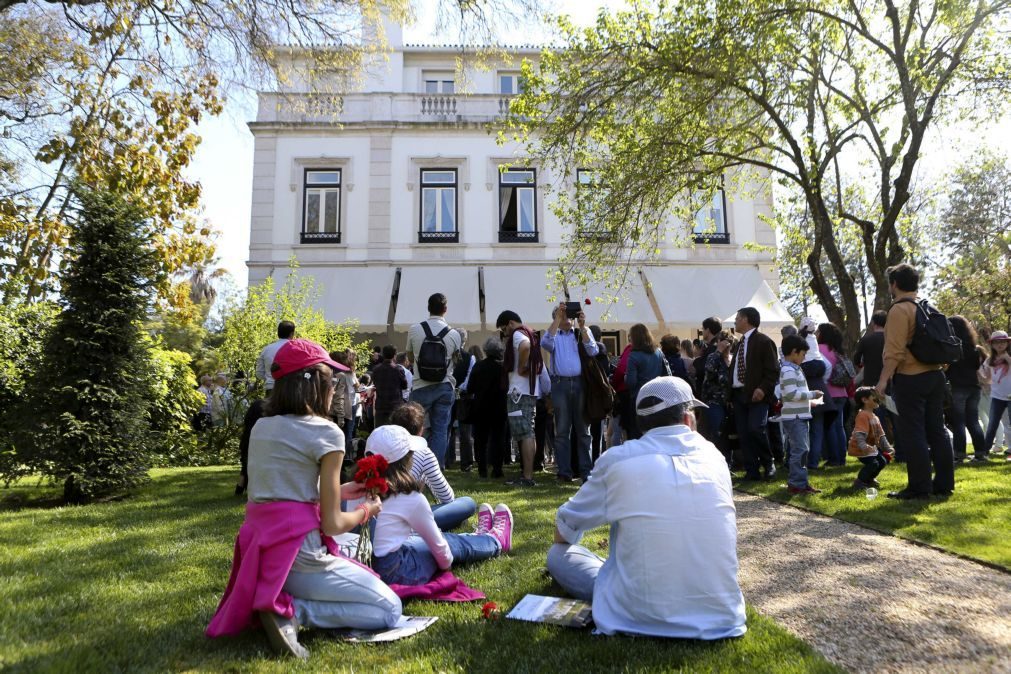 PM abre jardins de São Bento para assinalar 200 anos da independência do Brasil