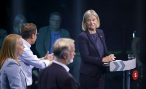 Partido da primeira-ministra sueca à frente em sondagem à boca da urna