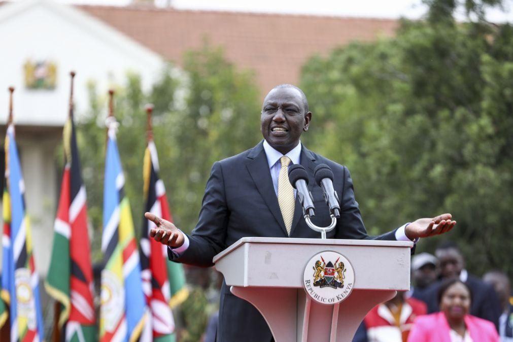 Presidente eleito do Quénia empossado hoje após eleição contestada