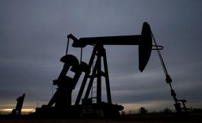 Produção de petróleo da OPEP em agosto inferior ao acordado