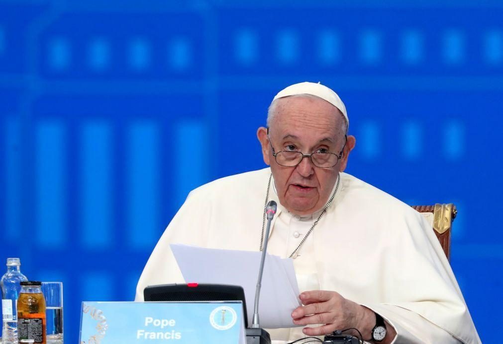 Papa pede aos líderes religiosos para que nunca justifiquem a violência