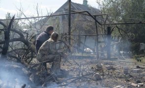 Ucrânia: Pressão russa mantém-se em Bakhmut (Donbass)