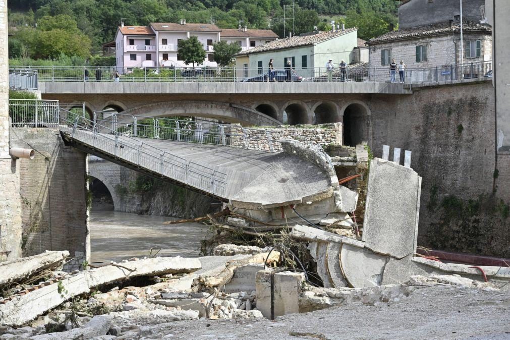 Buscas por três desaparecidos após mau tempo continuam no centro de Itália