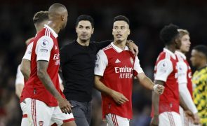 Arsenal vence com golo de Fábio Vieira e continuar a liderar em Inglaterra