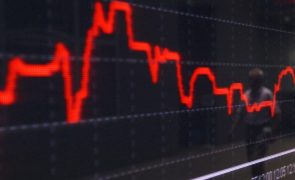 Bolsa de Tóquio abre a perder 1,11%