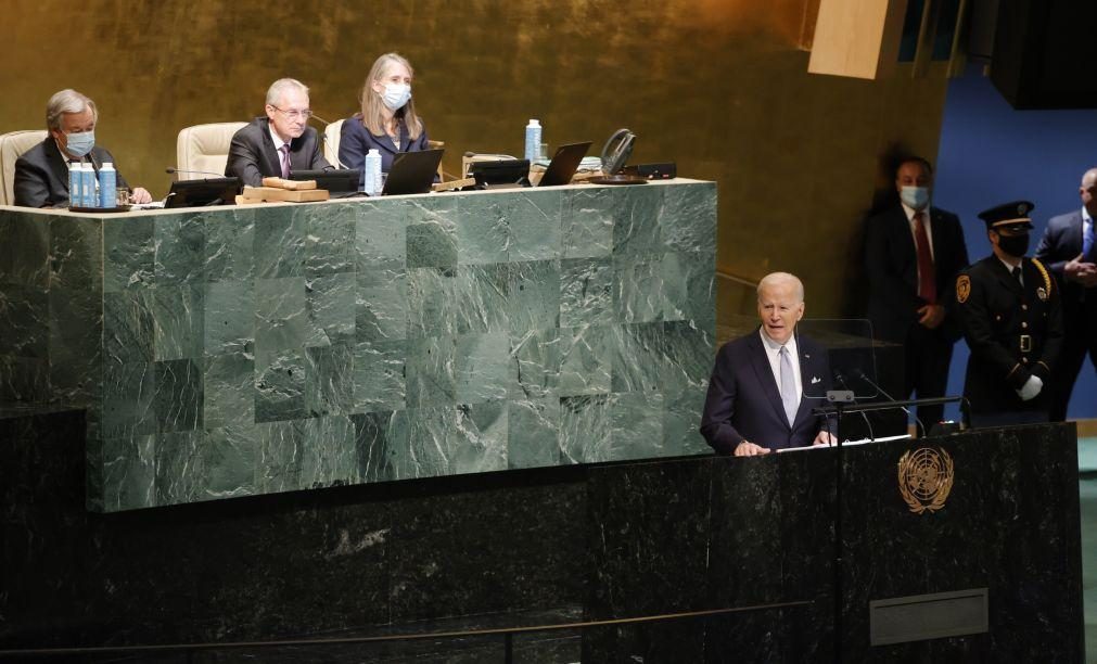 Biden acusa Rússia de violar valores da ONU e condena ameaça nuclear de Putin