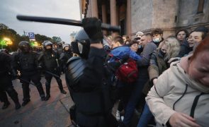 Russos incendeiam postos de recrutamento após mobilização de reservistas