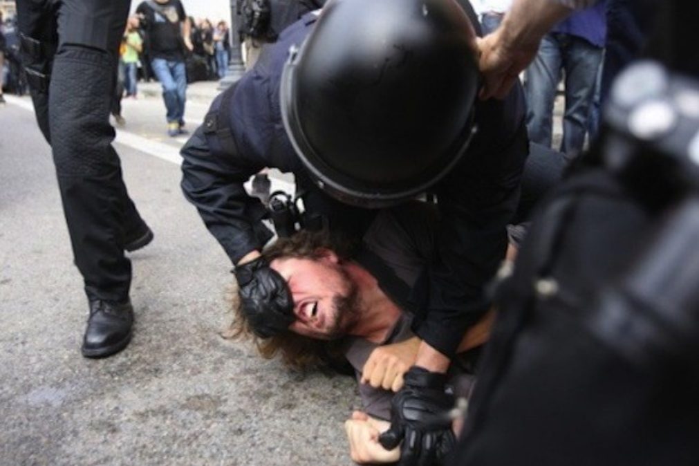 Catalunha: A carga policial que deixou o mundo indignado