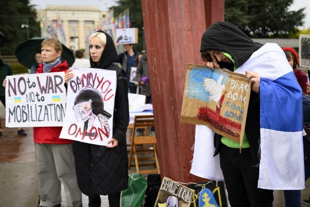 Comunidade russa na Suíça protesta em Genebra contra mobilização militar