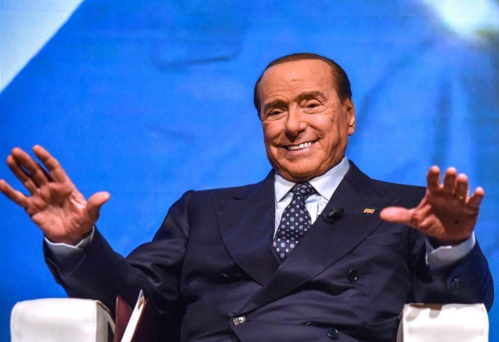 Silvio Berlusconi conseguiu lugar no Senado italiano