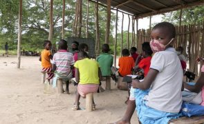 Covid-19: Moçambique começa a vacinar crianças a partir dos 12 anos