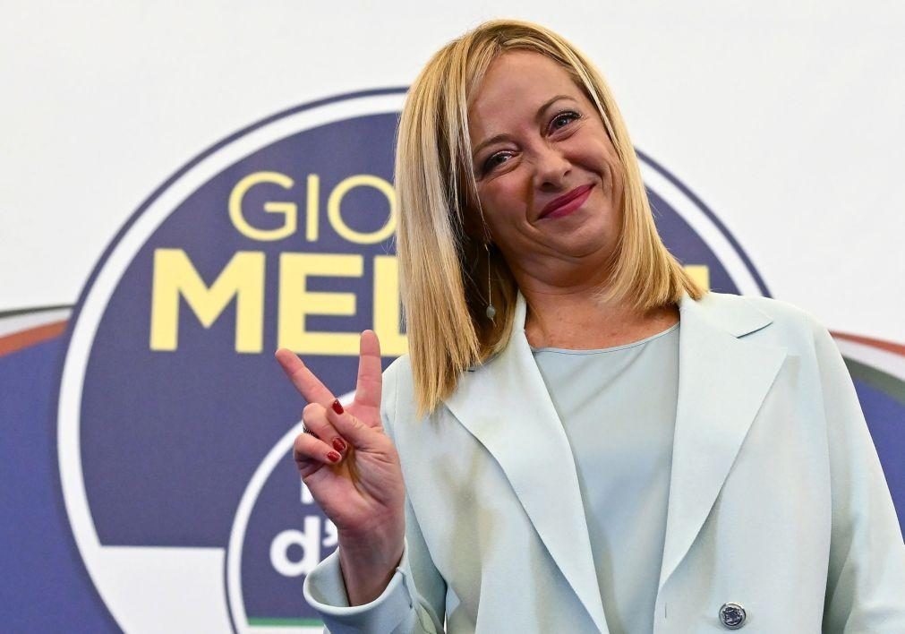 Giorgia Meloni garante à Ucrânia apoio do novo governo italiano