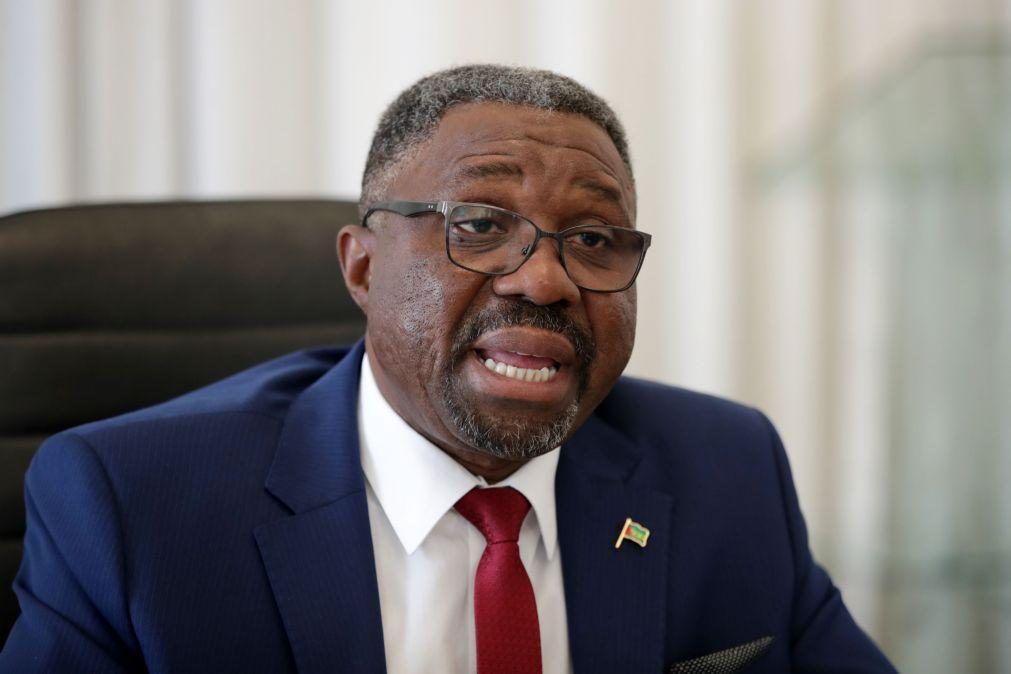 São Tomé/Eleições: PM apela à calma e adverte que ninguém pode substituir as instituições
