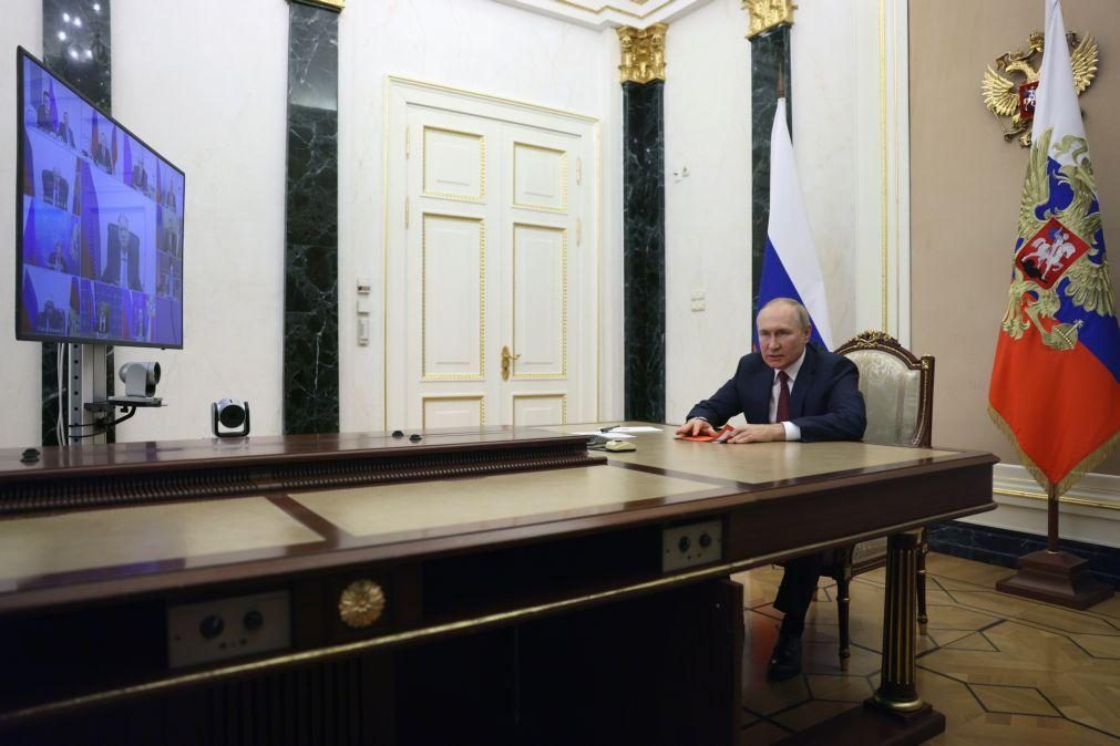 Putin reconhece independência das regiões ucranianas de Kherson e Zaporijia