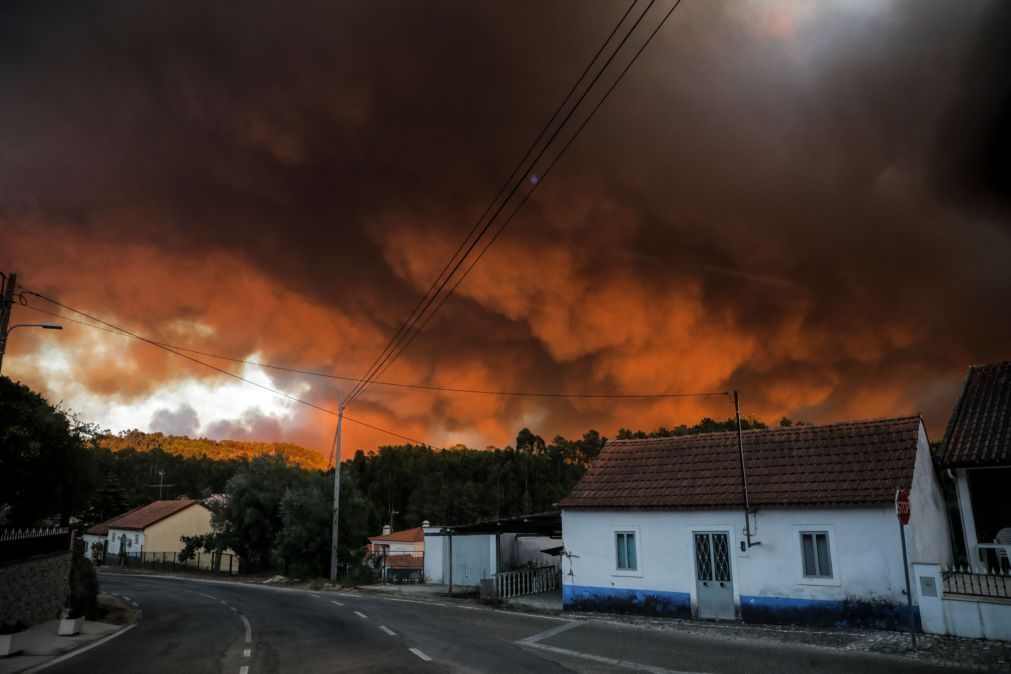 Época mais crítica de incêndios termina hoje com quase 110 mil hectares queimados e 4 mortos