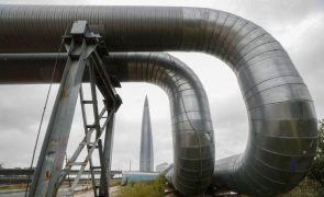 Rússia suspende fornecimento de gás a Itália previsto para hoje