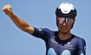 Ciclista espanhol Enric Mas vence a solo Giro dell'Emilia