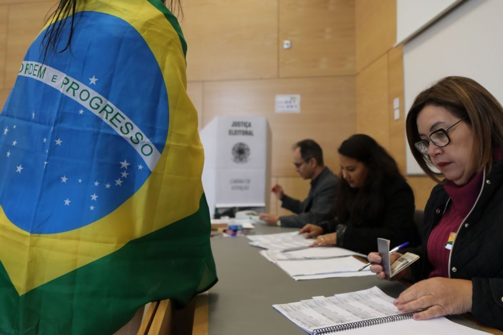 Segurança reforçada também nos locais de votação das eleições do Brasil no Porto e Faro