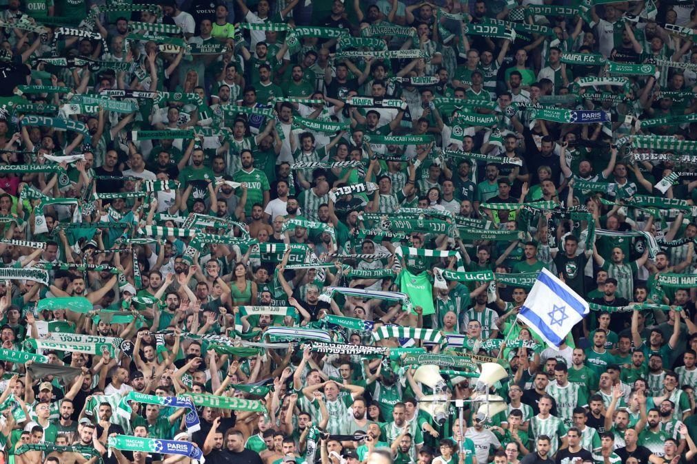 Maccabi Haifa, adversário do Bernfica na 'Champions' vence e lidera em Israel