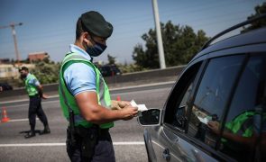 Autoridades lançam campanha de fiscalização do uso do telemóvel durante condução
