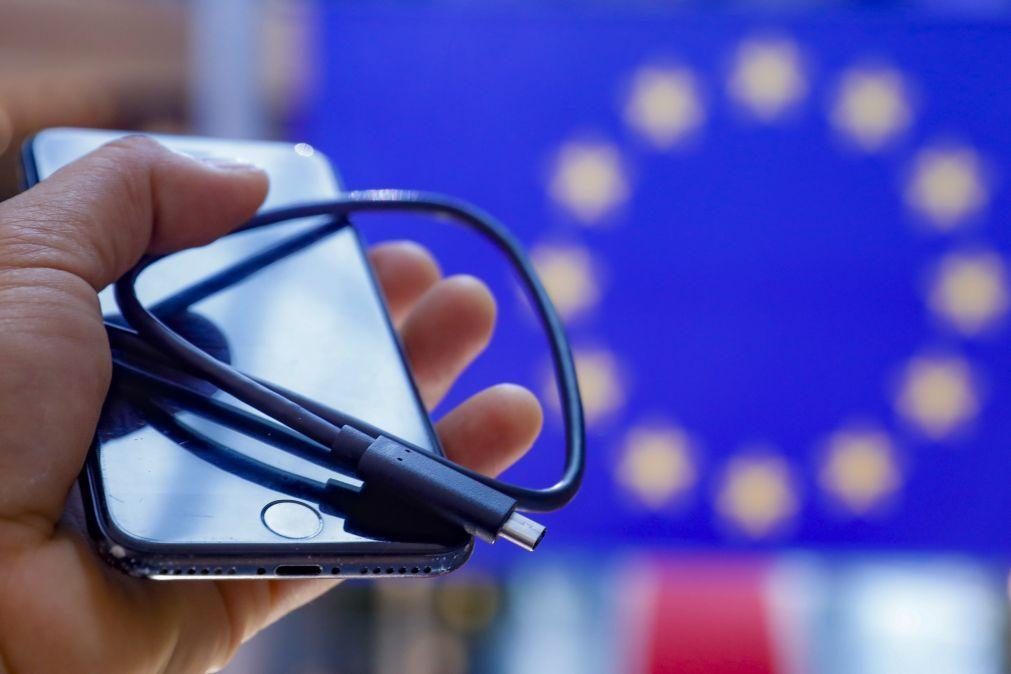UE terá carregador único para dispositivos portáteis até final de 2024