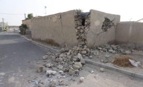 Mais de 500 feridos em sismo no noroeste do Irão