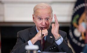 Joe Biden critica fortemente queda drástica na produção de petróleo anunciada