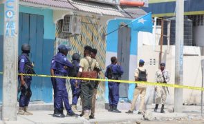 Trinta mortos em atentado à bomba no centro da Somália