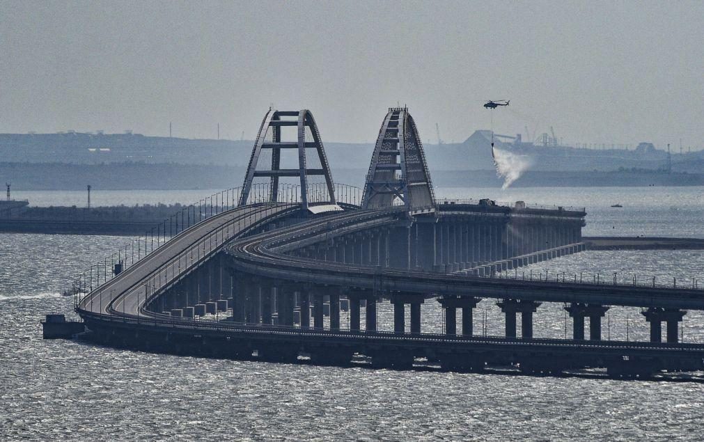 Tráfego reaberto na ponte que liga Crimeia à Rússia