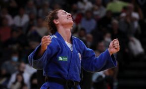 Bárbara Timo conquista medalha de bronze nos Mundiais de judo